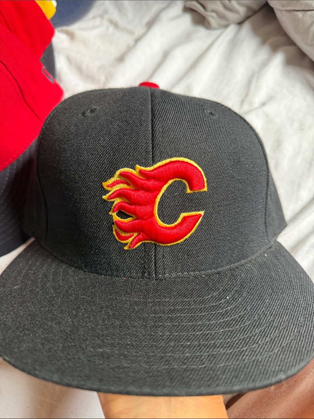 Mitchell & Ness Red & Yellow Calgary Flames Cap